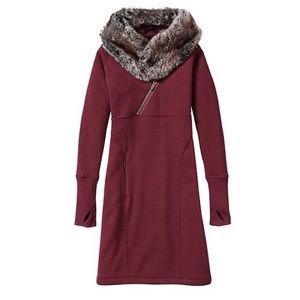 Athleta faux removable fur collar dress